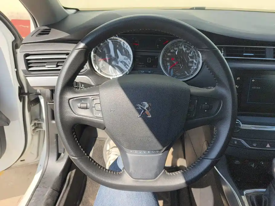 Peugeot 408 — миниатюра 15