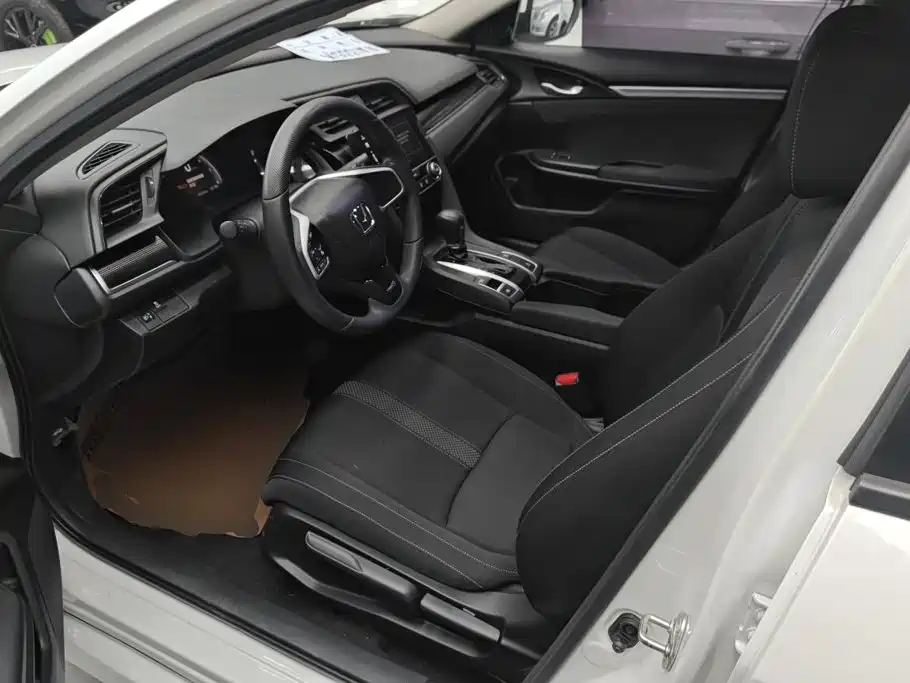 Honda Civic — миниатюра 9