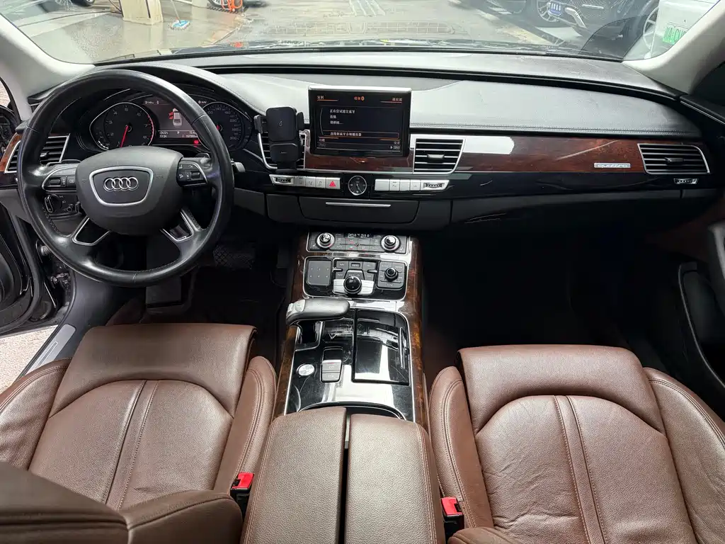 Audi A8 — миниатюра 13