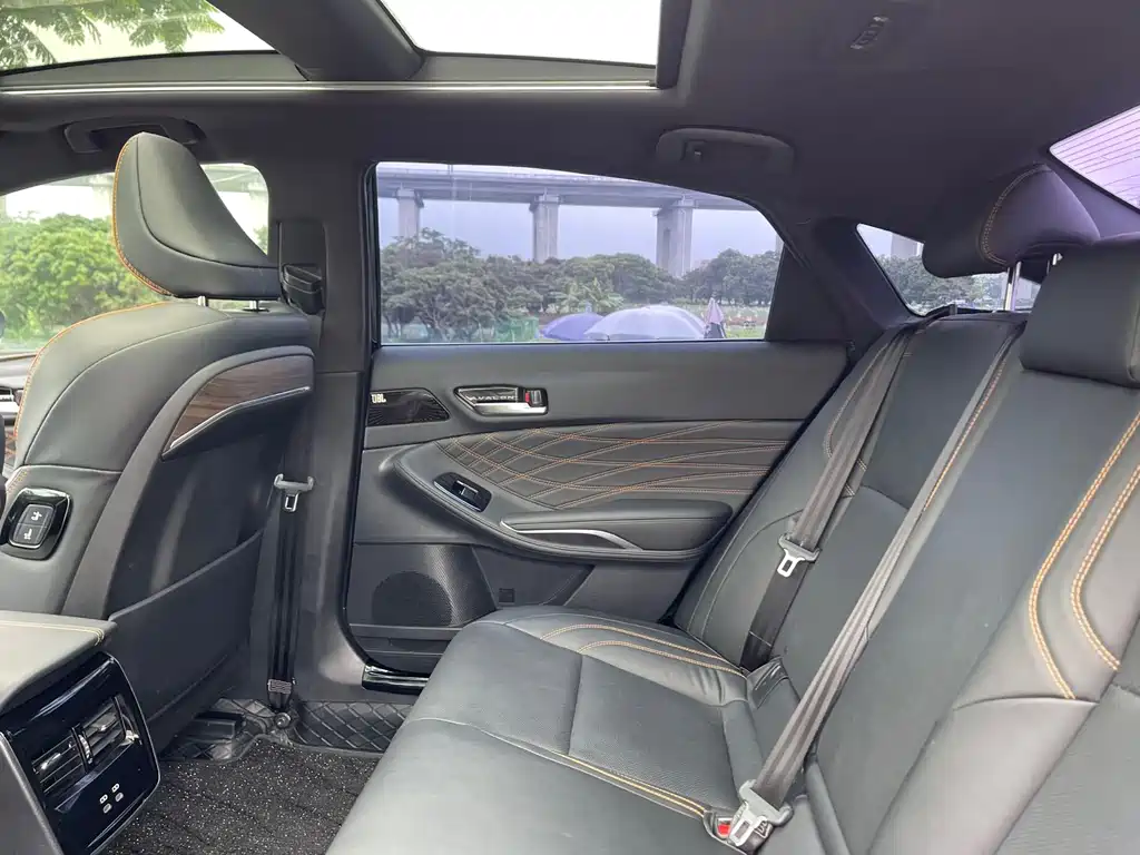 Toyota Avalon — миниатюра 27