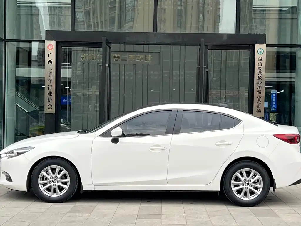 MAZDA 3 ANGKESAILA