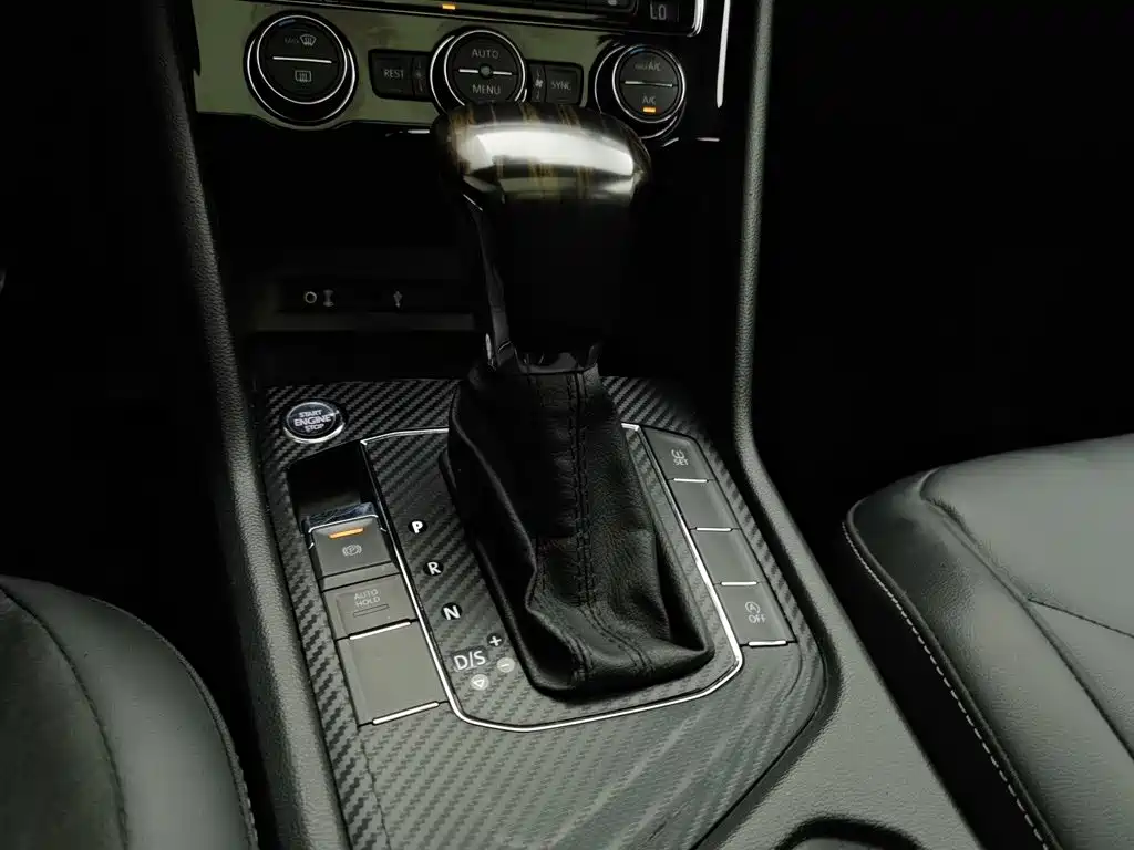 Volkswagen Tiguan L — миниатюра 13