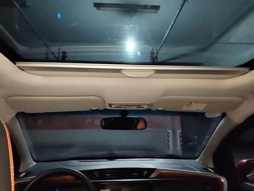 Geely Vision X1 — миниатюра 9