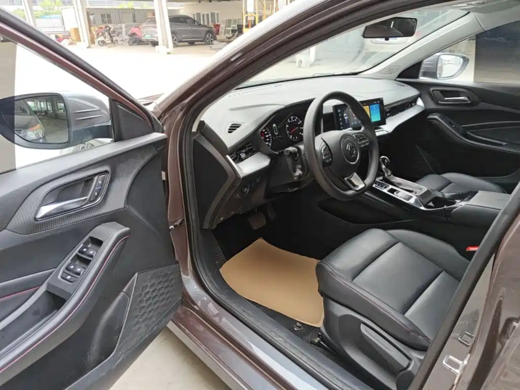 MG MG5 — миниатюра 12