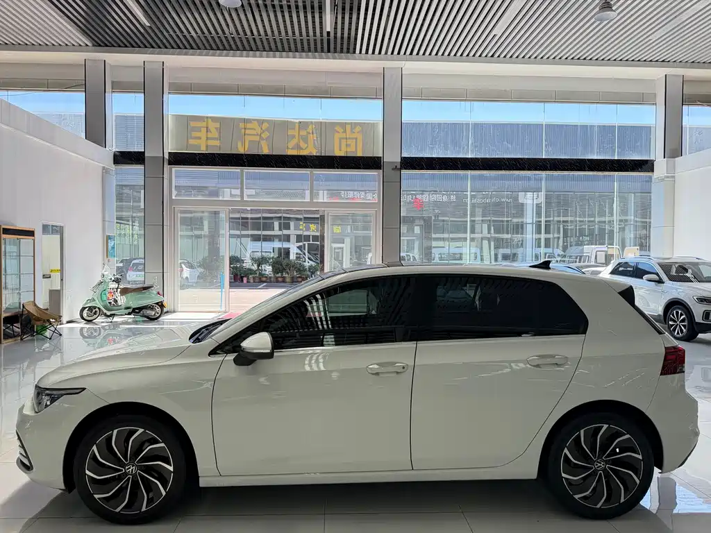 Volkswagen Golf — миниатюра 3