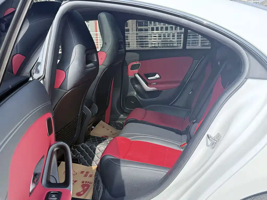 MERCEDES-BENZ CLA AMG