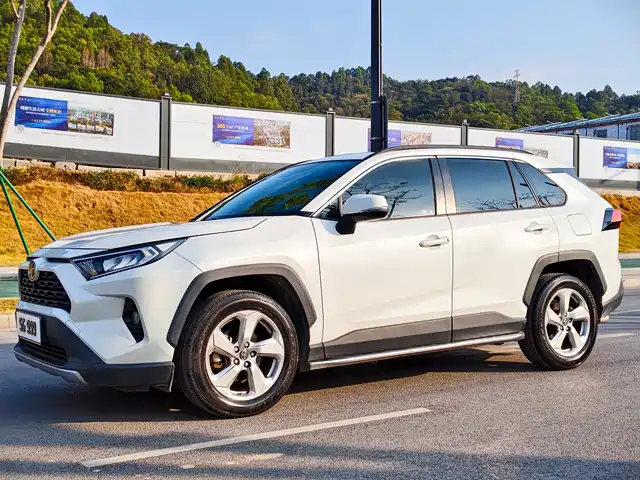 TOYOTA RAV4 RONGFANG 2020