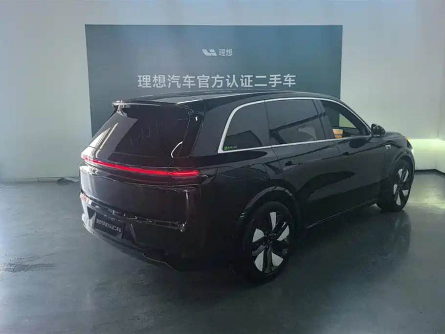 Li Auto L8 2023 Pro