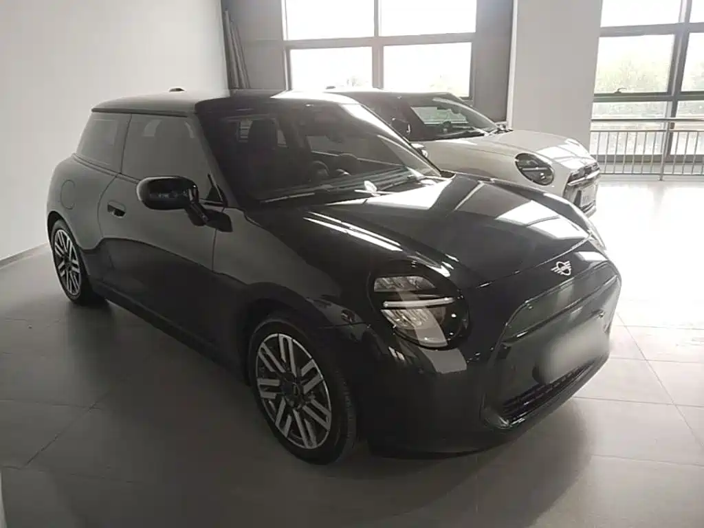 MINI MINI COOPER EV — миниатюра 4