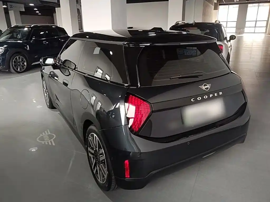 MINI MINI COOPER EV — миниатюра 5