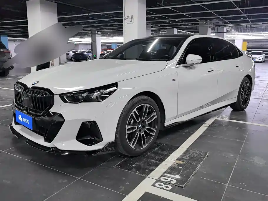 宝马5系 2024款 530Li 领先型 M运动套装 2024