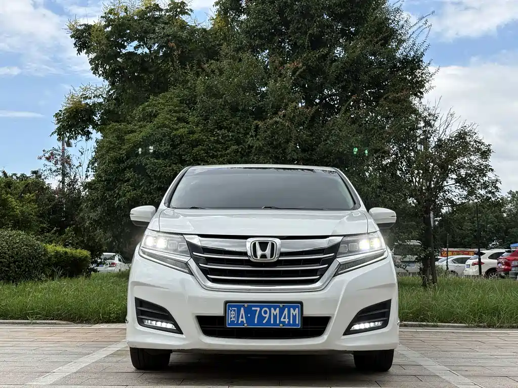 Honda Elysion — миниатюра 2