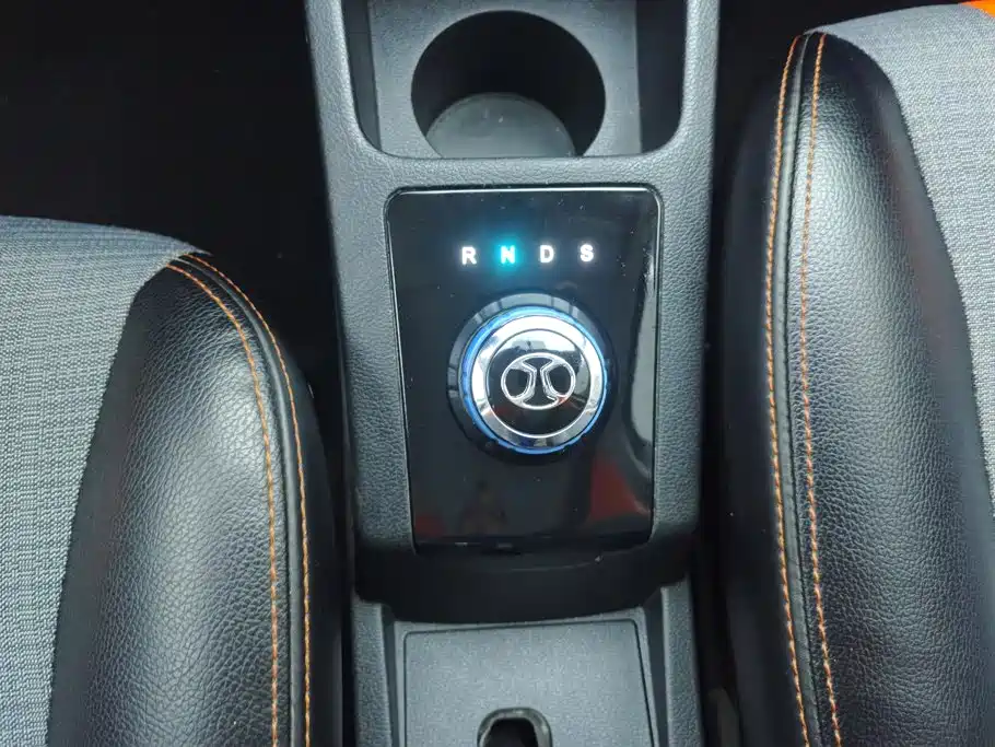 BAIC New Energy EC — миниатюра 16