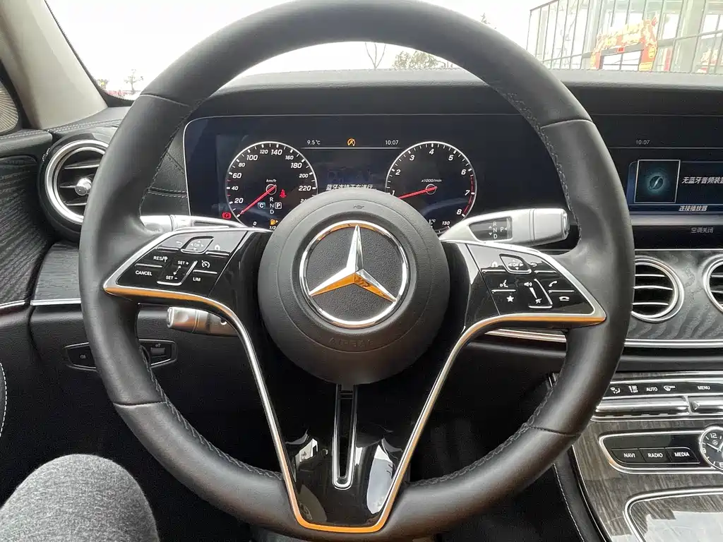 Mercedes-Benz E-Class E 2017 E 300 L Luxury