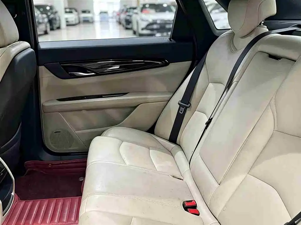 Cadillac CT6 — миниатюра 5
