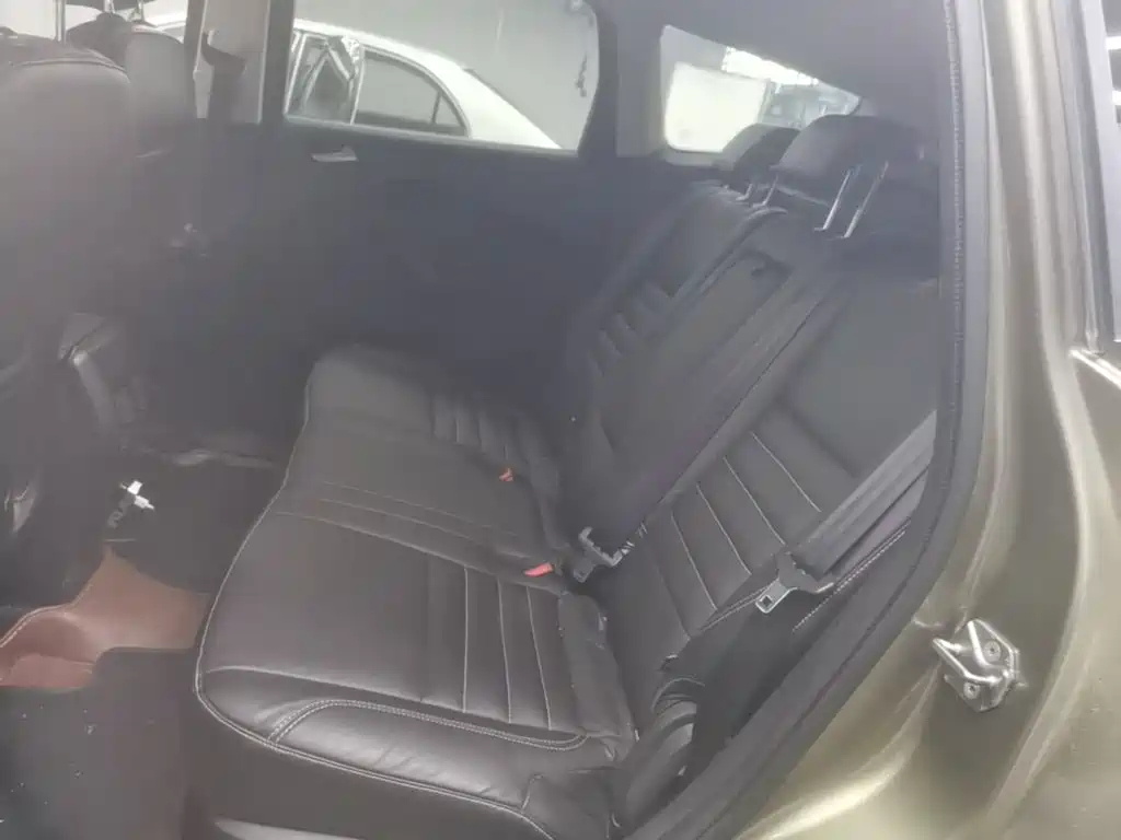 Ford Kuga — миниатюра 17