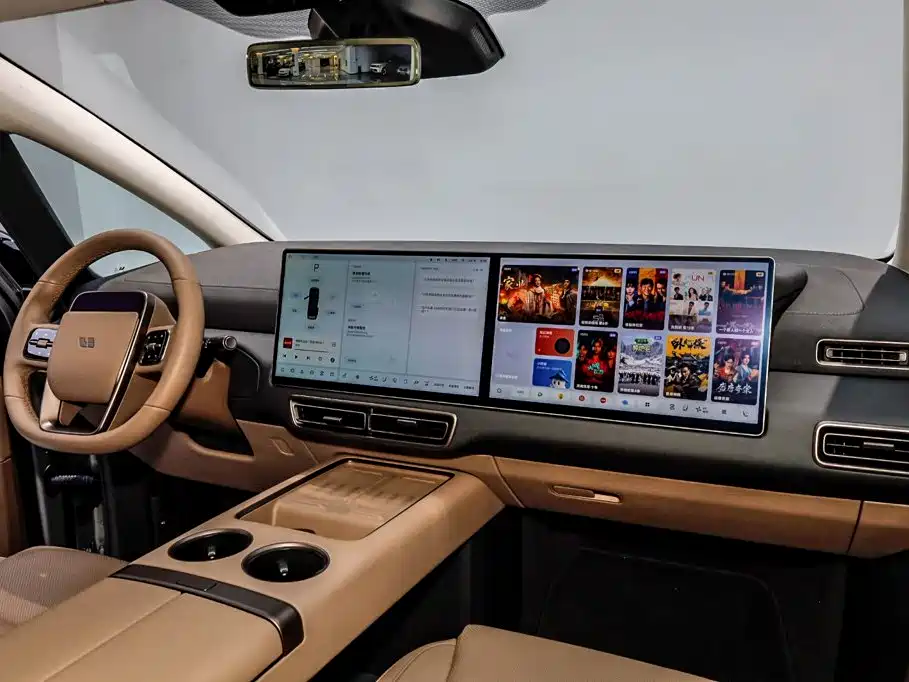 Li Auto Li MEGA — миниатюра 32