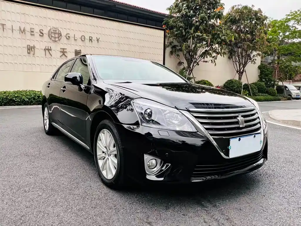 Toyota Crown 2012 2.5L Royal
