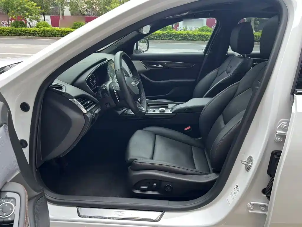 Cadillac CT5 — миниатюра 20