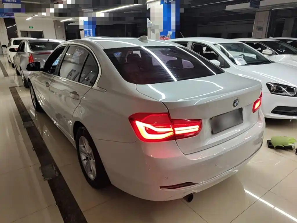 BMW 3 Series — миниатюра 5