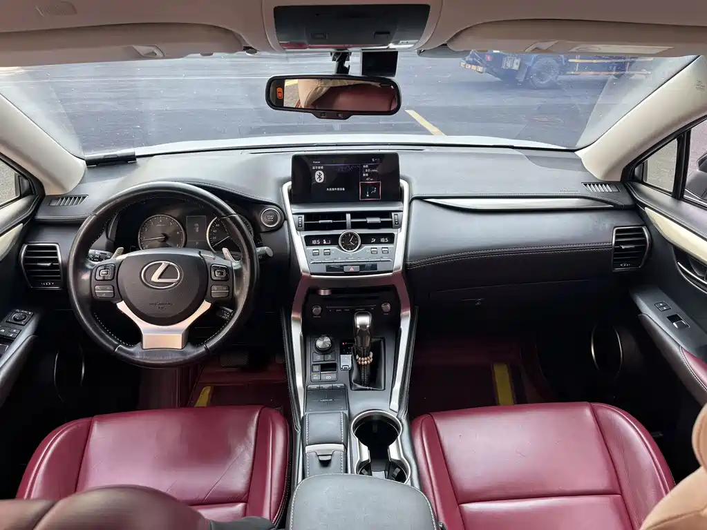 Lexus NX — миниатюра 6