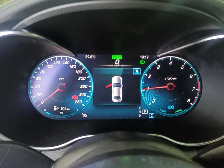 Mercedes-Benz C-Class — миниатюра 14