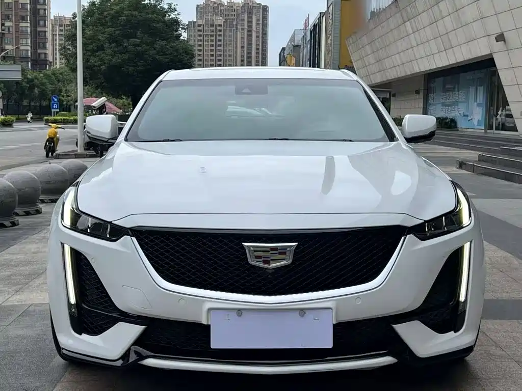 Cadillac CT5 — миниатюра 7