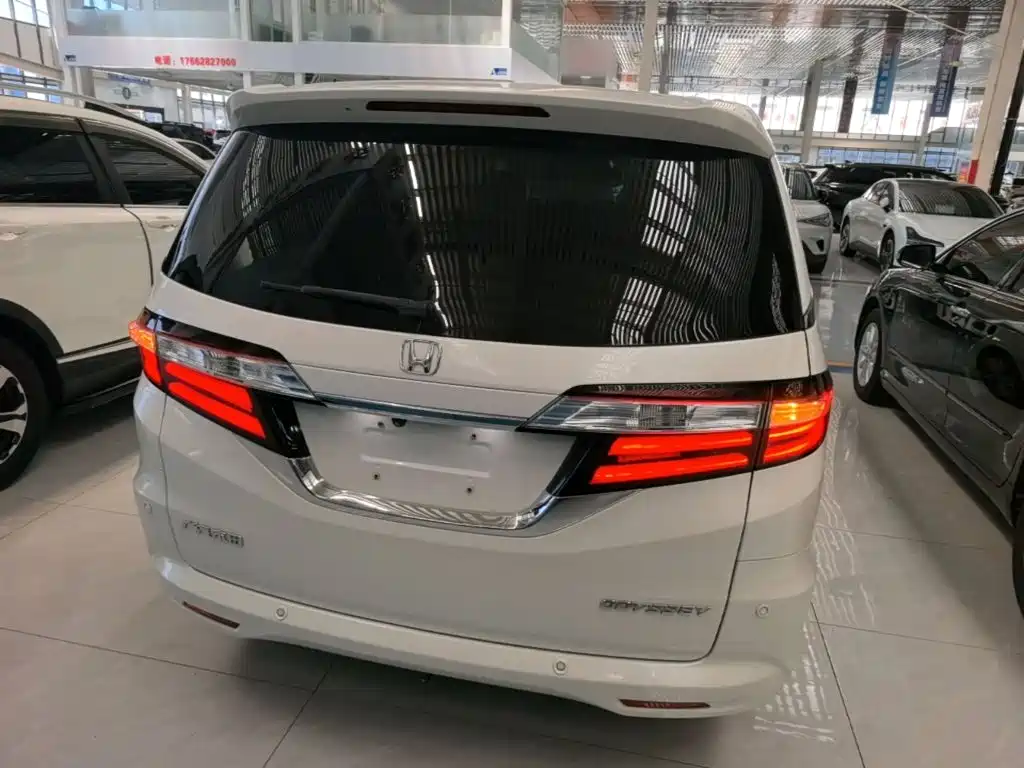 Honda Odyssey — миниатюра 6