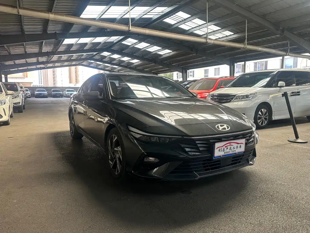 Hyundai Elantra — миниатюра 2