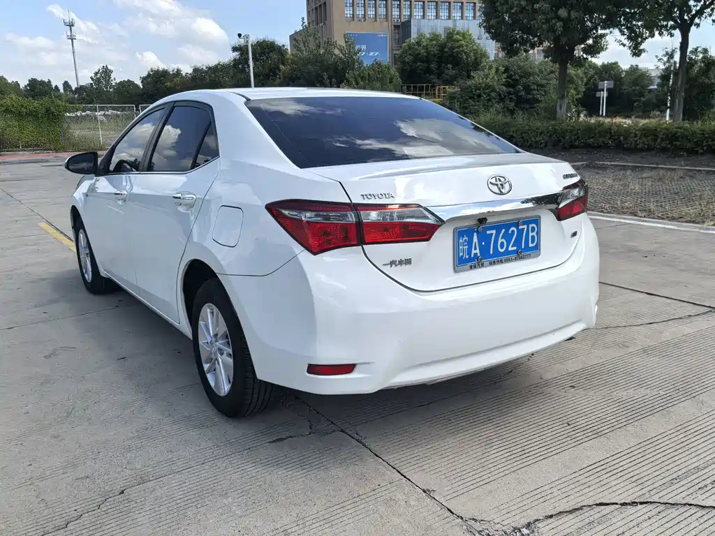 Toyota Corolla — миниатюра 12