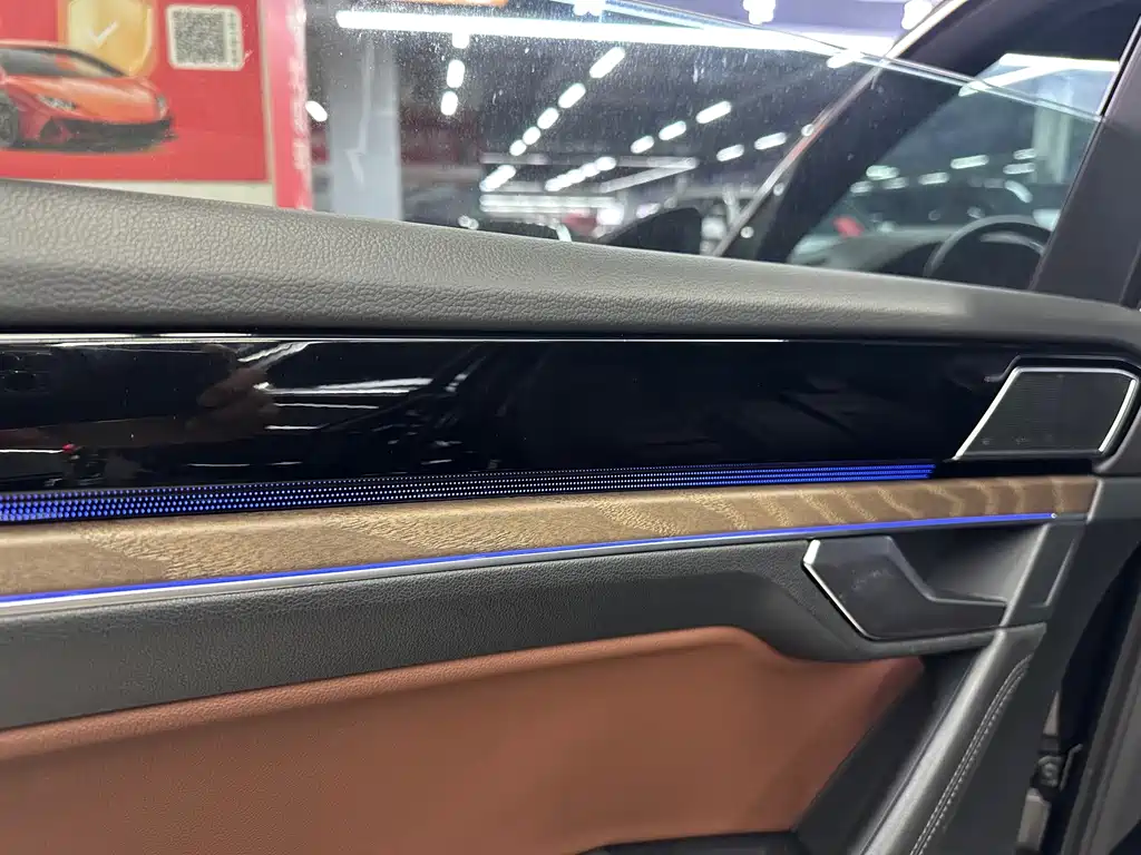 Volkswagen Touareg — миниатюра 21