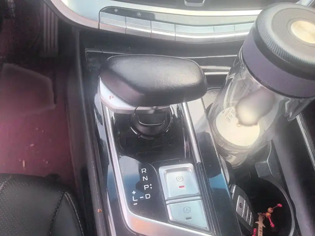 Geely Borui Hybrid — миниатюра 7