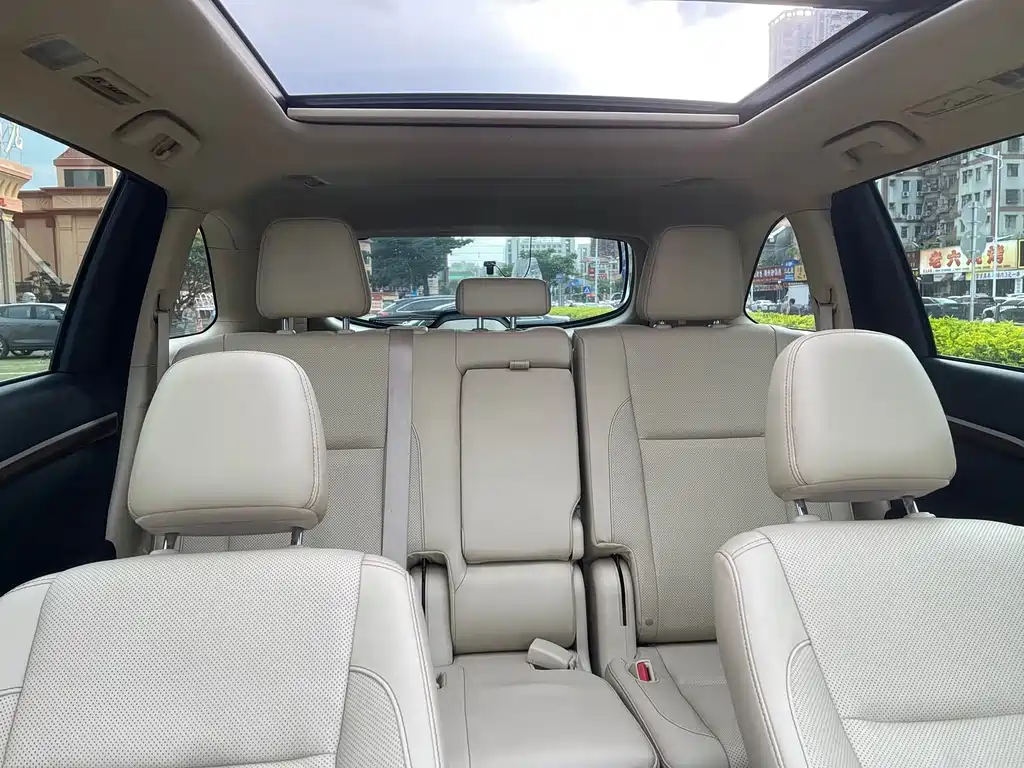 Toyota Highlander — миниатюра 17
