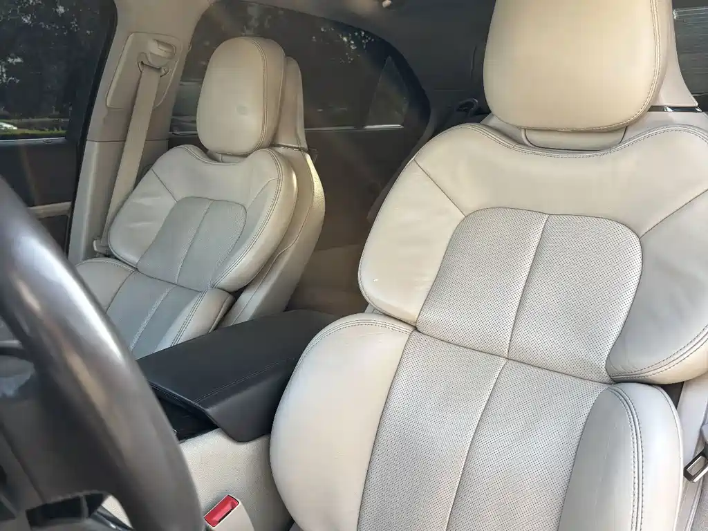 Lincoln Continental — миниатюра 13