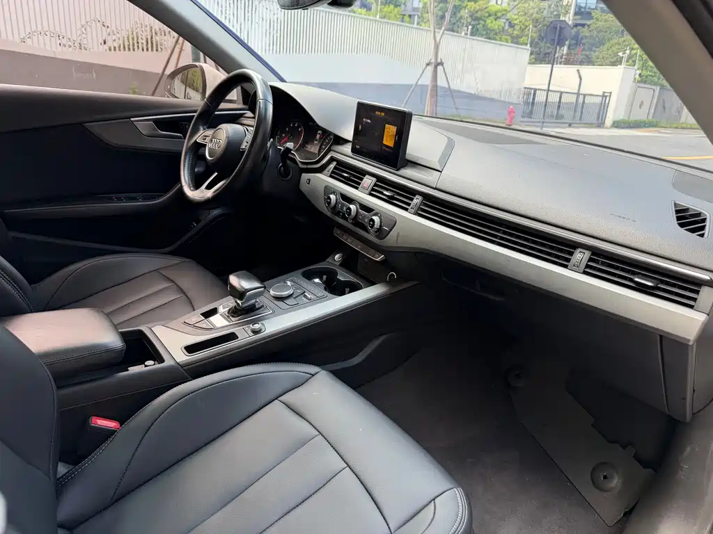 Audi A4L — миниатюра 7