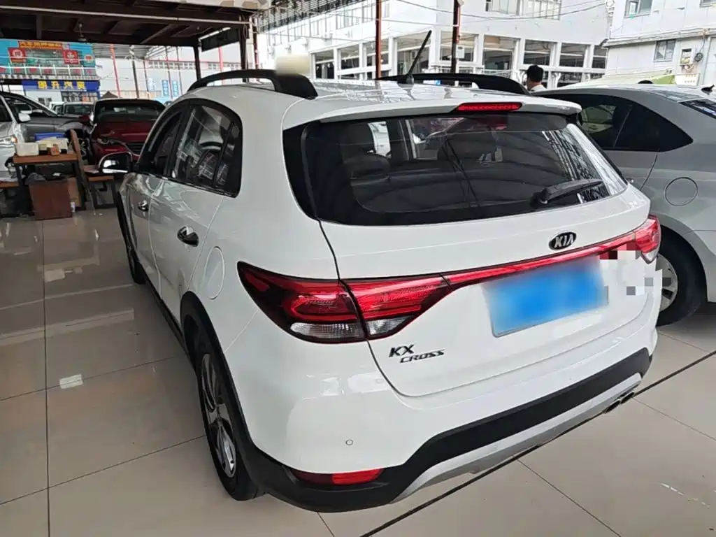 Kia KX Cross — миниатюра 5