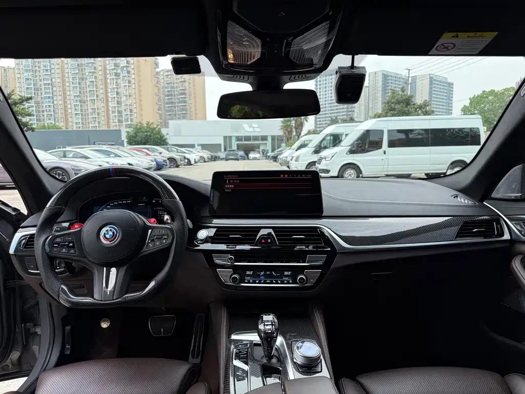 BMW 5 Series (Import) — миниатюра 7