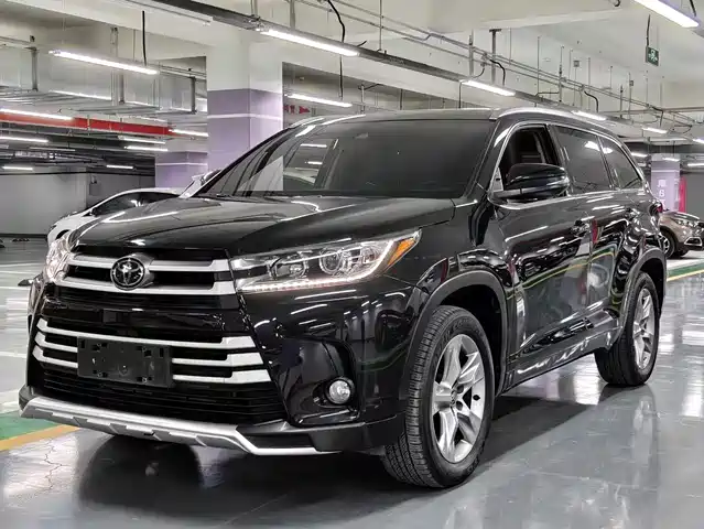 TOYOTA HIGHLANDER