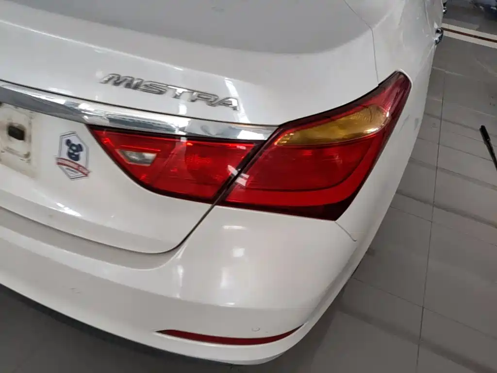 Hyundai Mistra — миниатюра 8