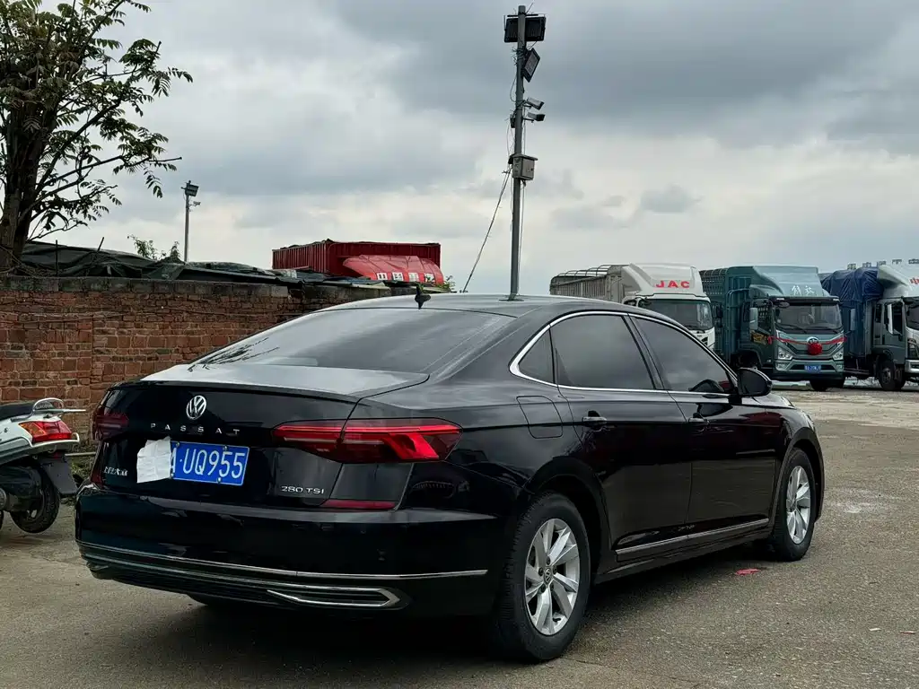 Volkswagen Passat — миниатюра 8