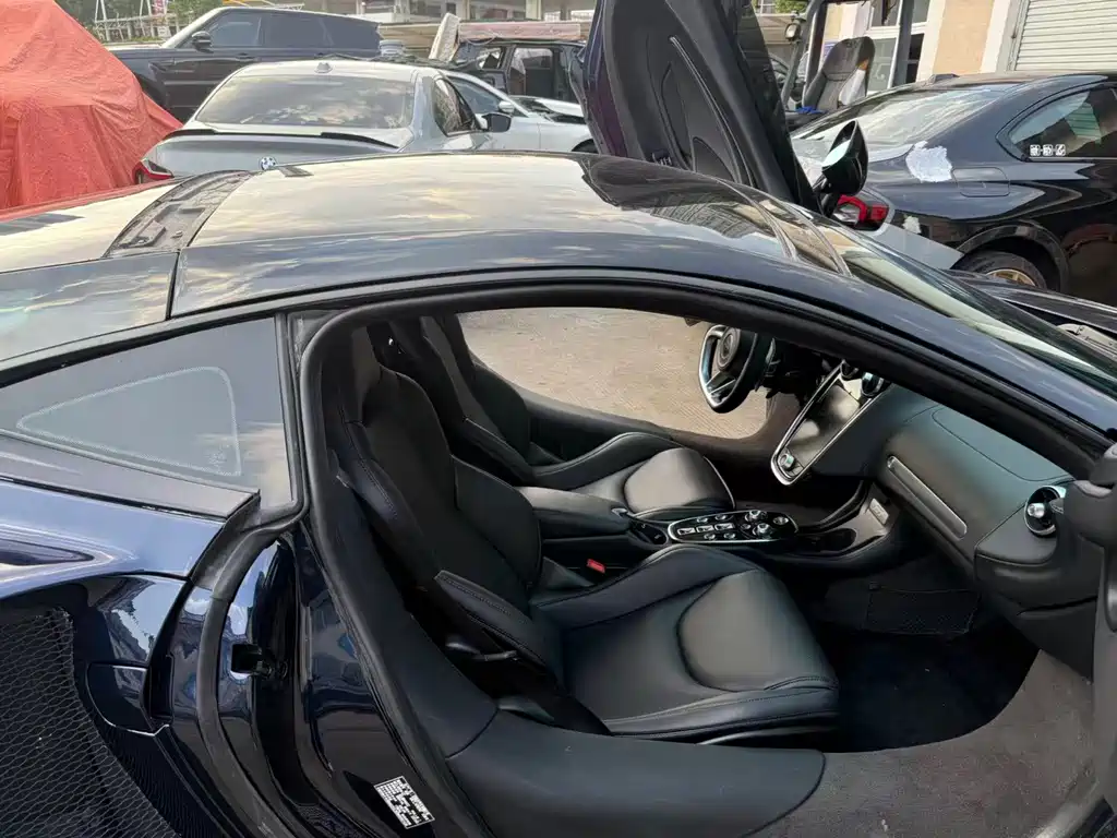 McLaren GT — миниатюра 4