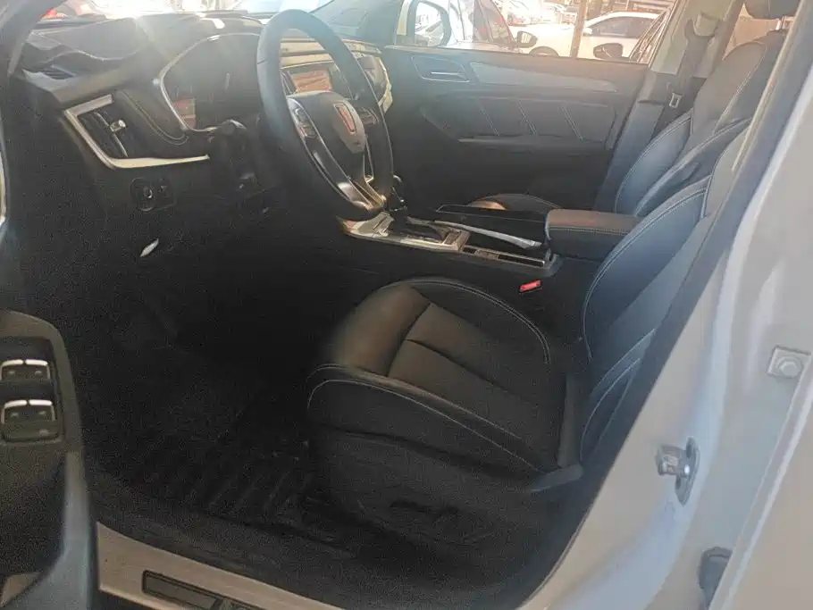 Roewe RX5 — миниатюра 9