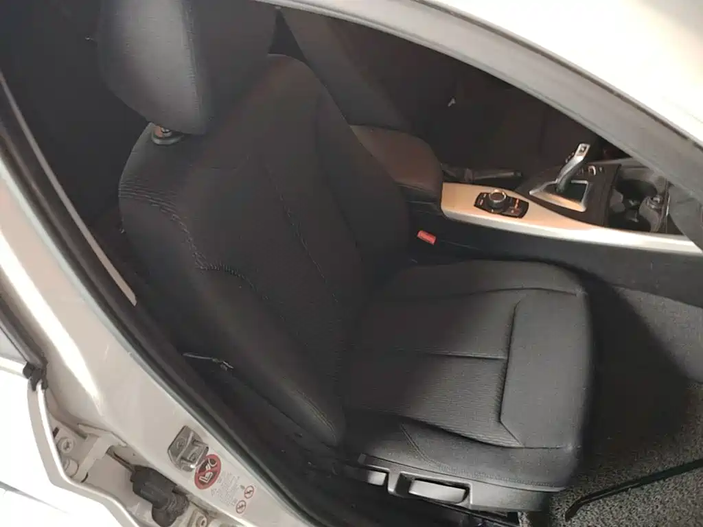 BMW 1 Series (Import) — миниатюра 25