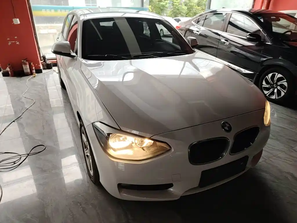 BMW 1 Series (Import) — миниатюра 4