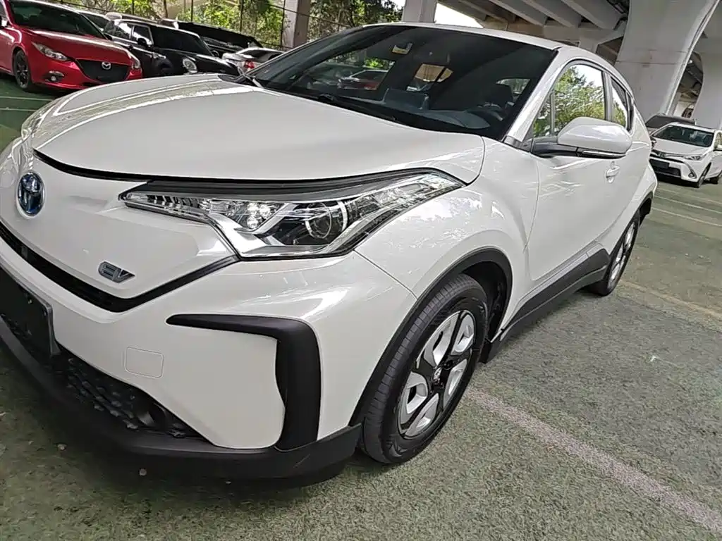 Toyota C-HR EV — миниатюра 18