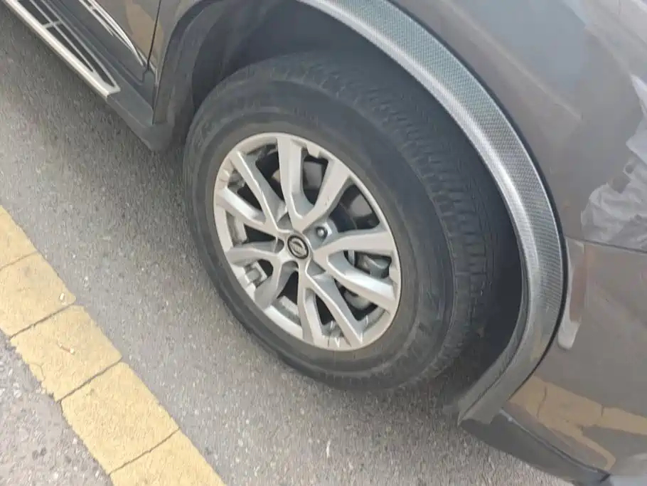 Nissan X-Trail — миниатюра 6