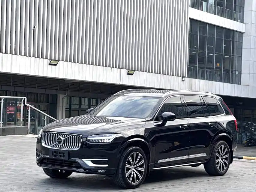 Volvo XC90 2021 B6 Luxury 7 мест