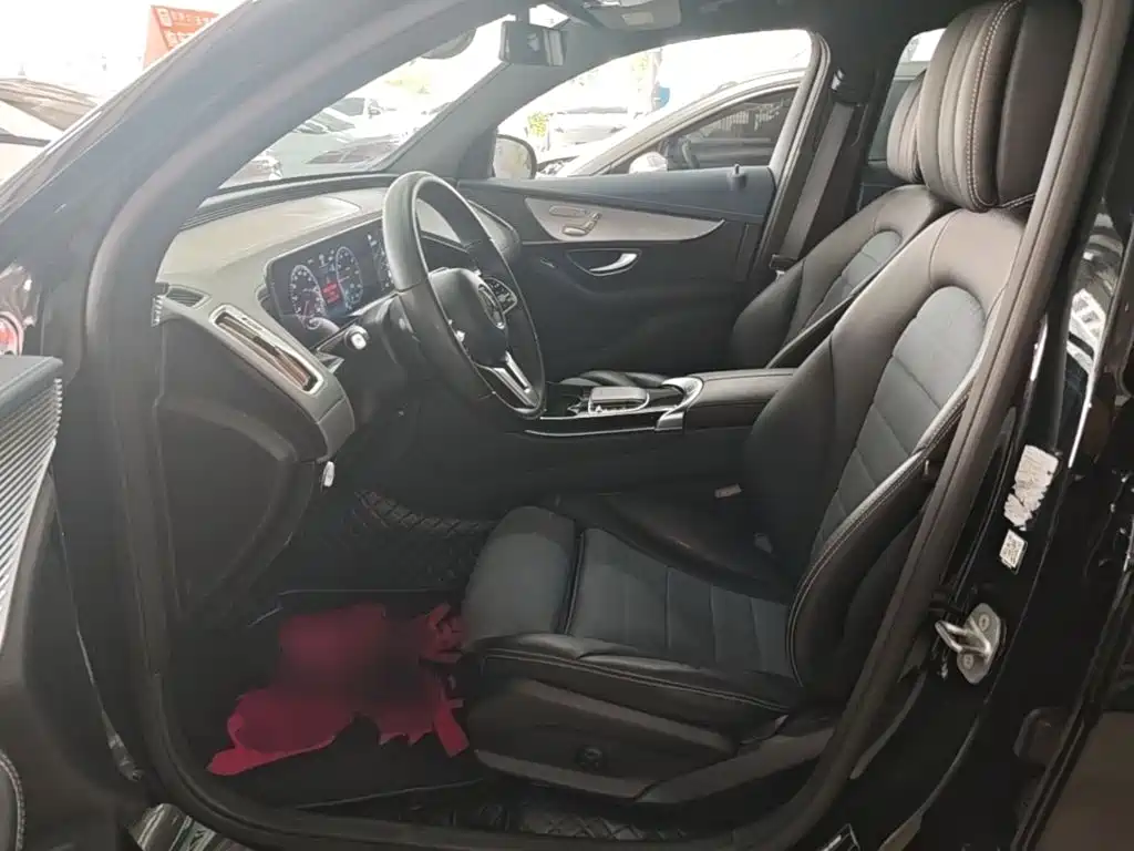 Mercedes-Benz EQC — миниатюра 15