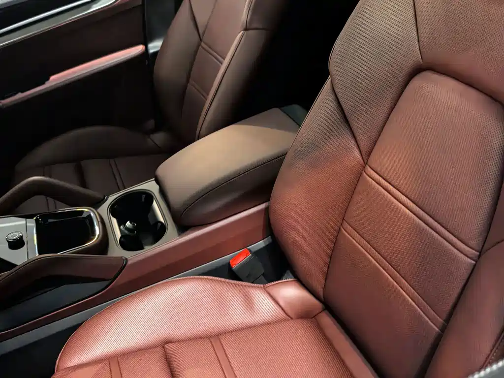 Porsche Cayenne — миниатюра 3