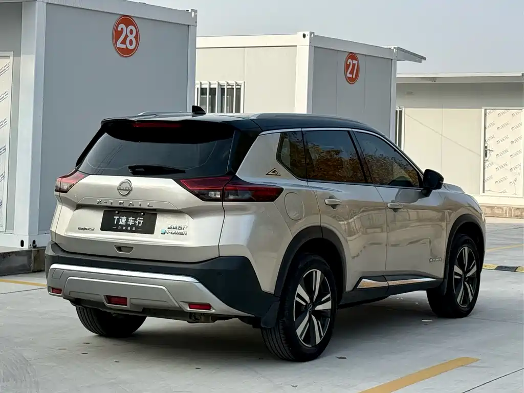 Nissan X-Trail — миниатюра 5